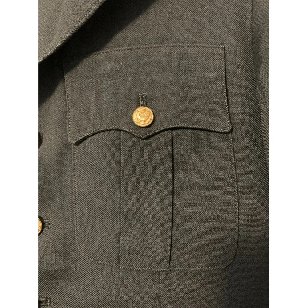 U.S Army Military Green Coat AG-44 Tranport Staff Sargent Patches 1970's